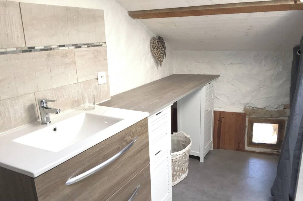 Photo of Bathroom in Saint-Andre-de-Cruzieres