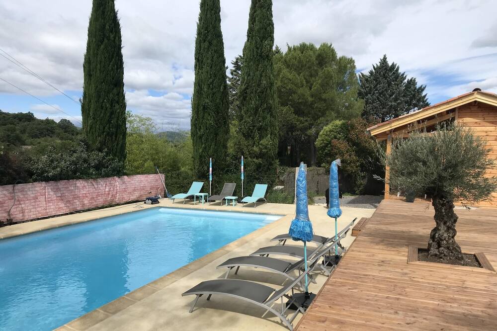 Photo of Outdoor in Saint-Andre-de-Cruzieres