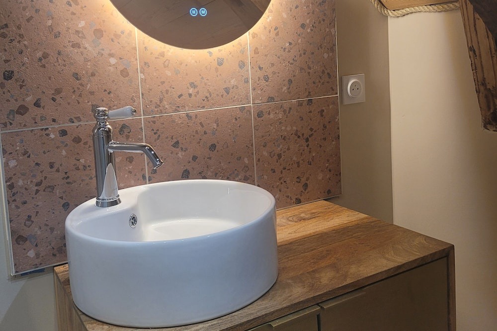 Photo of Bathroom in Orchamps