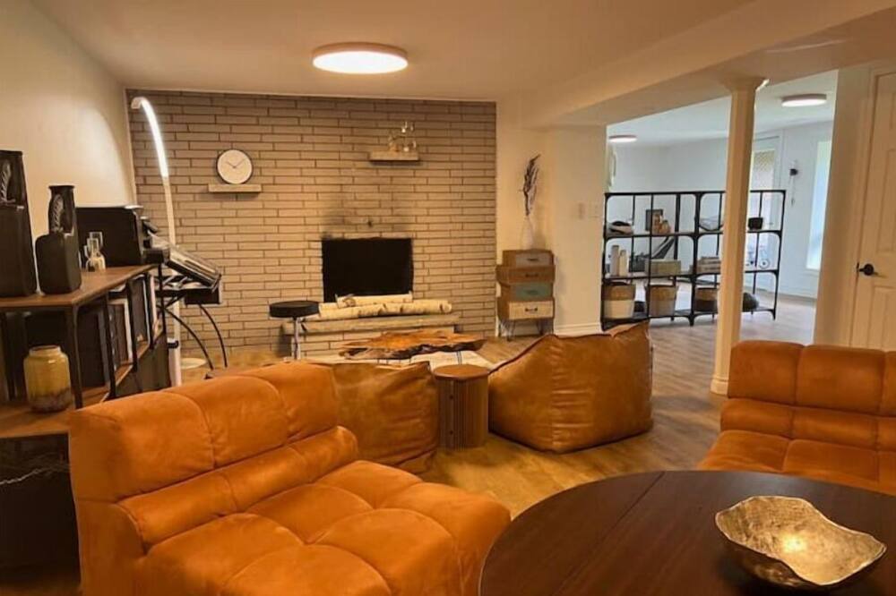 Photo of Livingroom in Greenbank