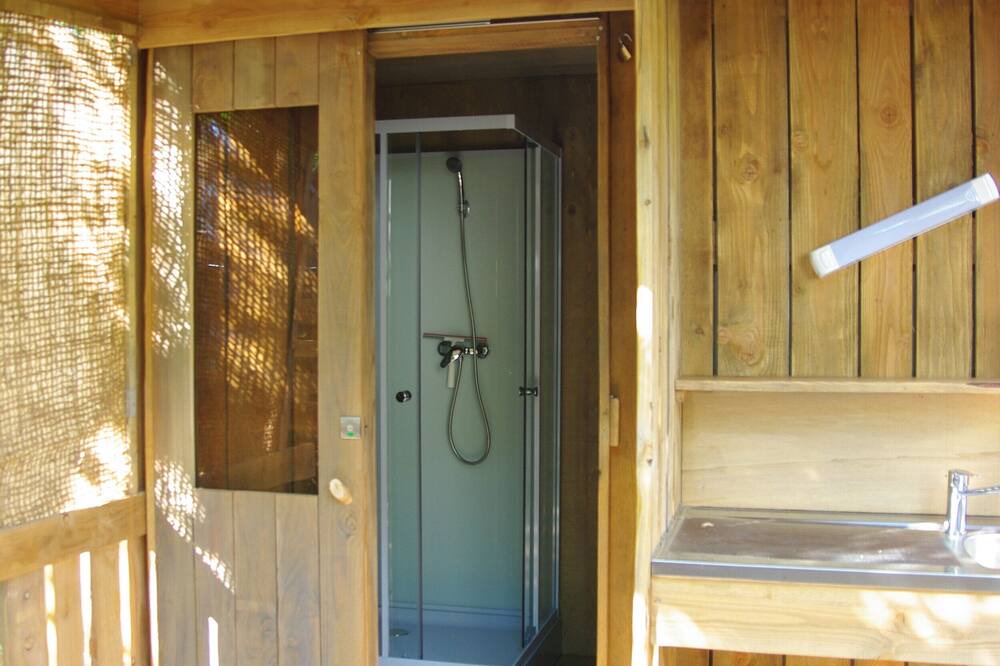 Photo of Bathroom in Gravieres