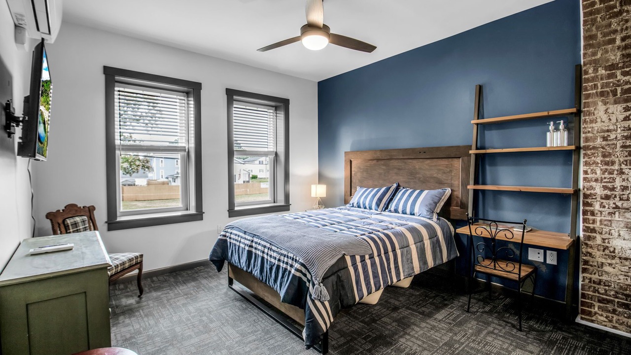 Photo of Bedroom in Lyndonville