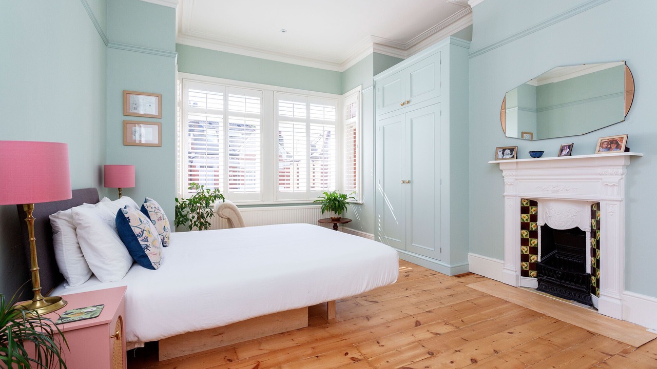 Photo of Others in Twickenham Riverside