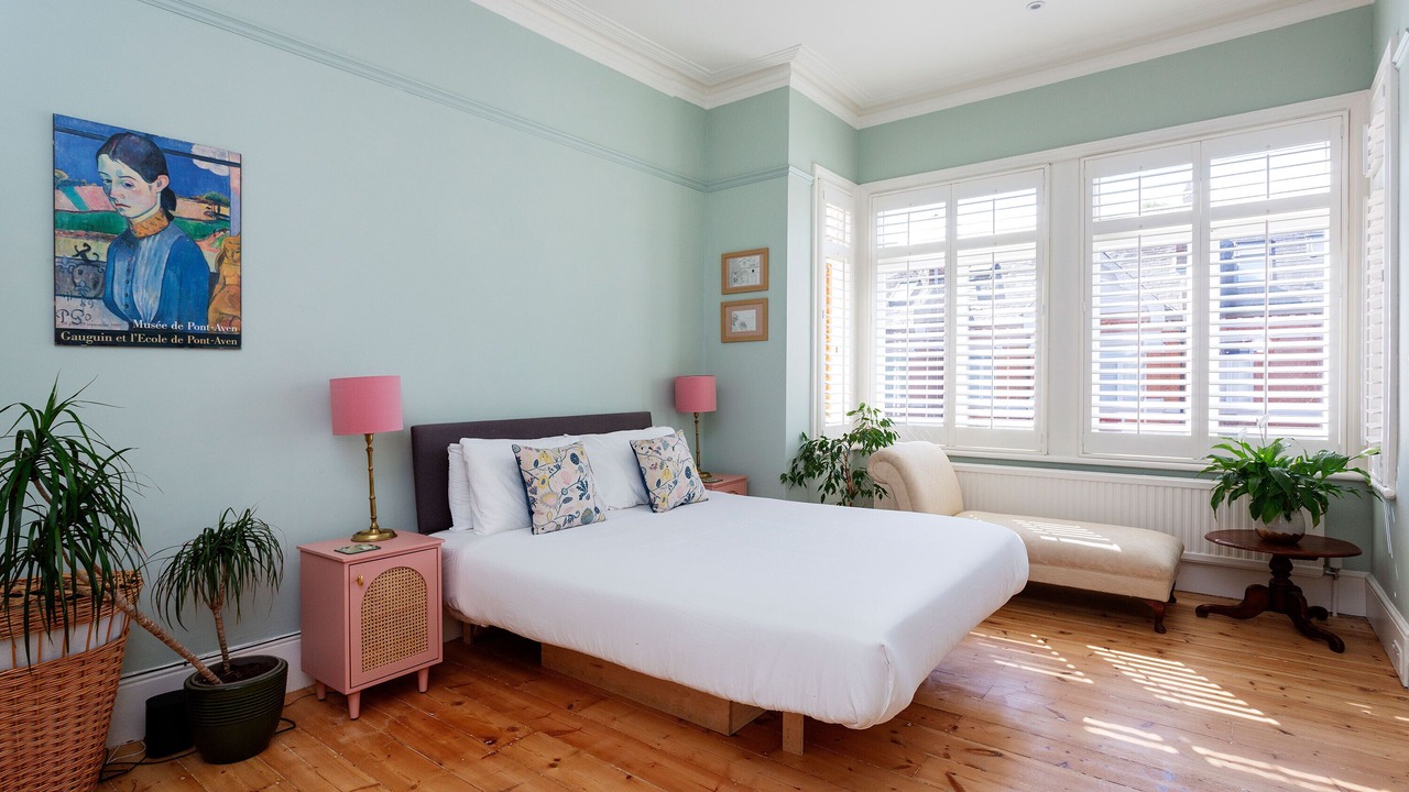 Photo of Others in Twickenham Riverside