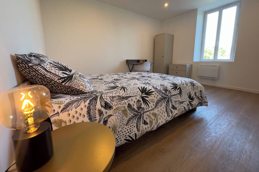 Photo of Bedroom in Montlucon