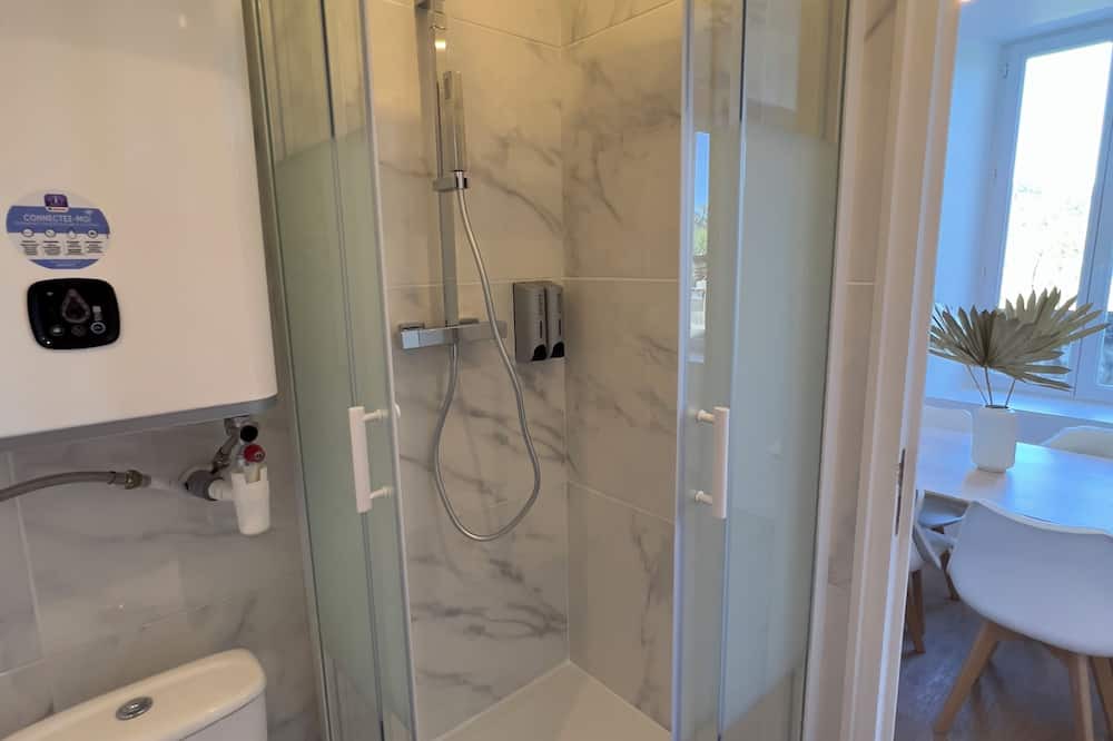 Photo of Bathroom in Montlucon