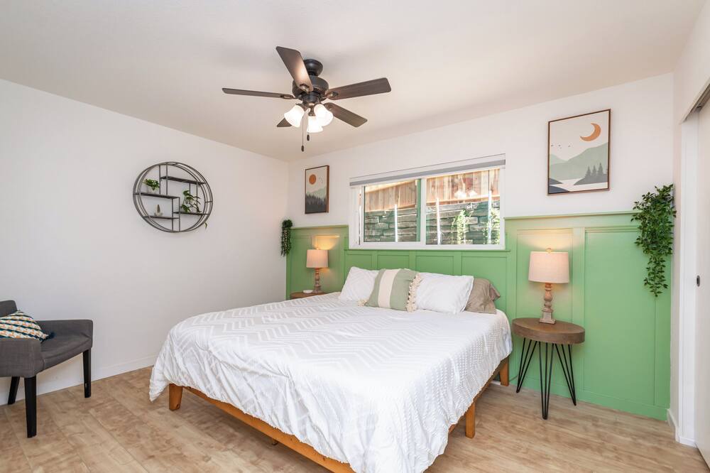Photo of Bedroom in Apple Hill