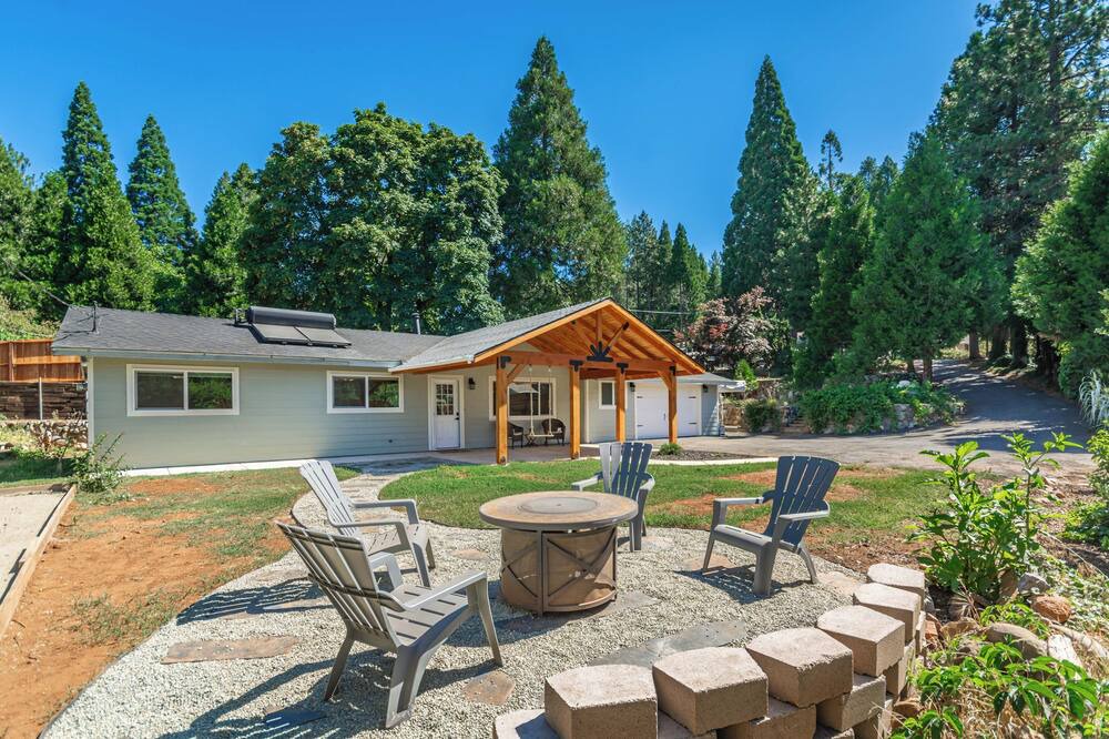 Photo of Outdoor in Apple Hill