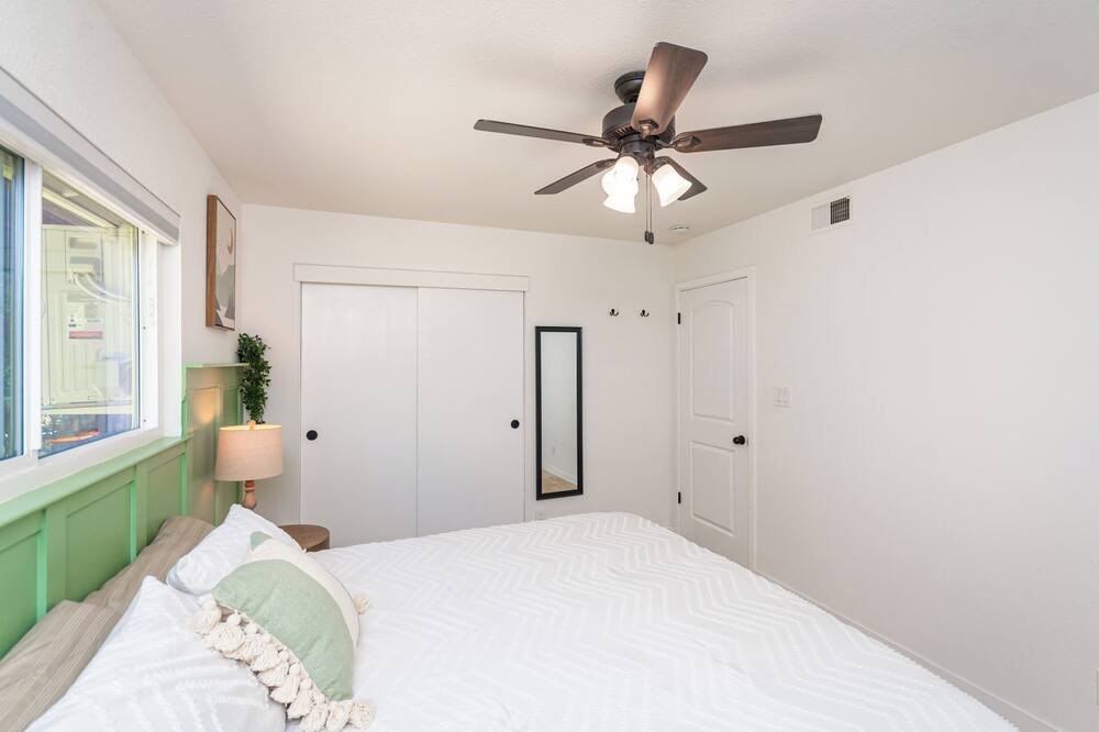 Photo of Bedroom in Apple Hill