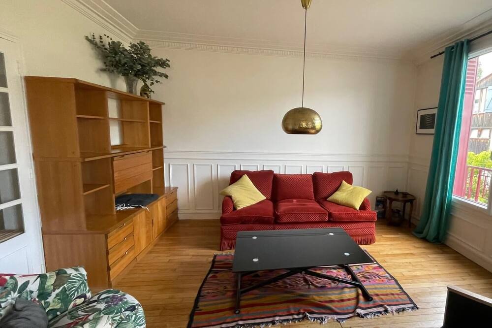 Photo of Livingroom in Montreuil