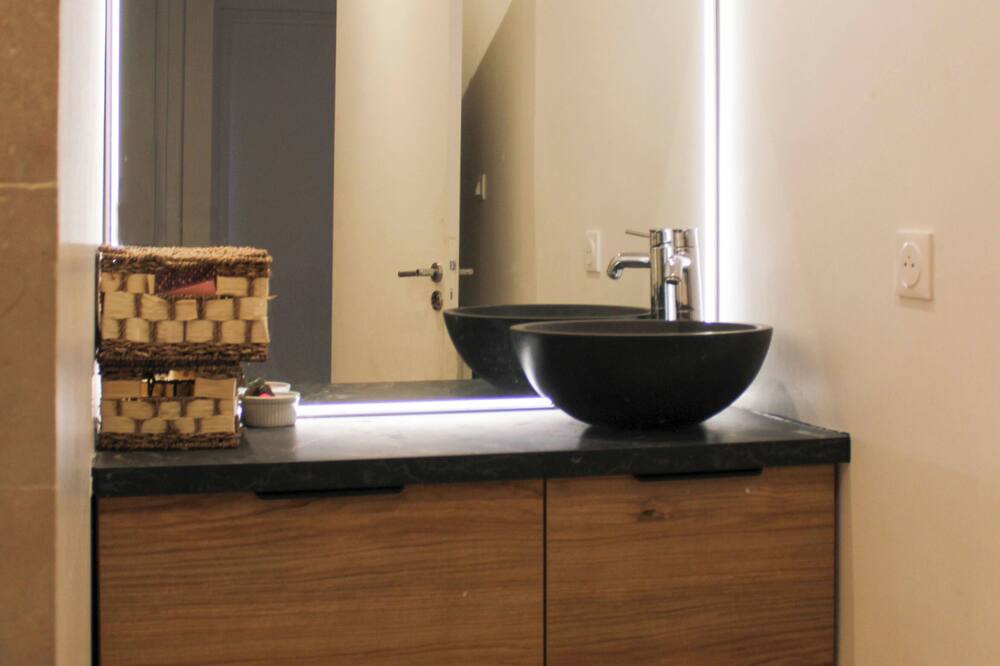 Photo of Bathroom in Grenelle