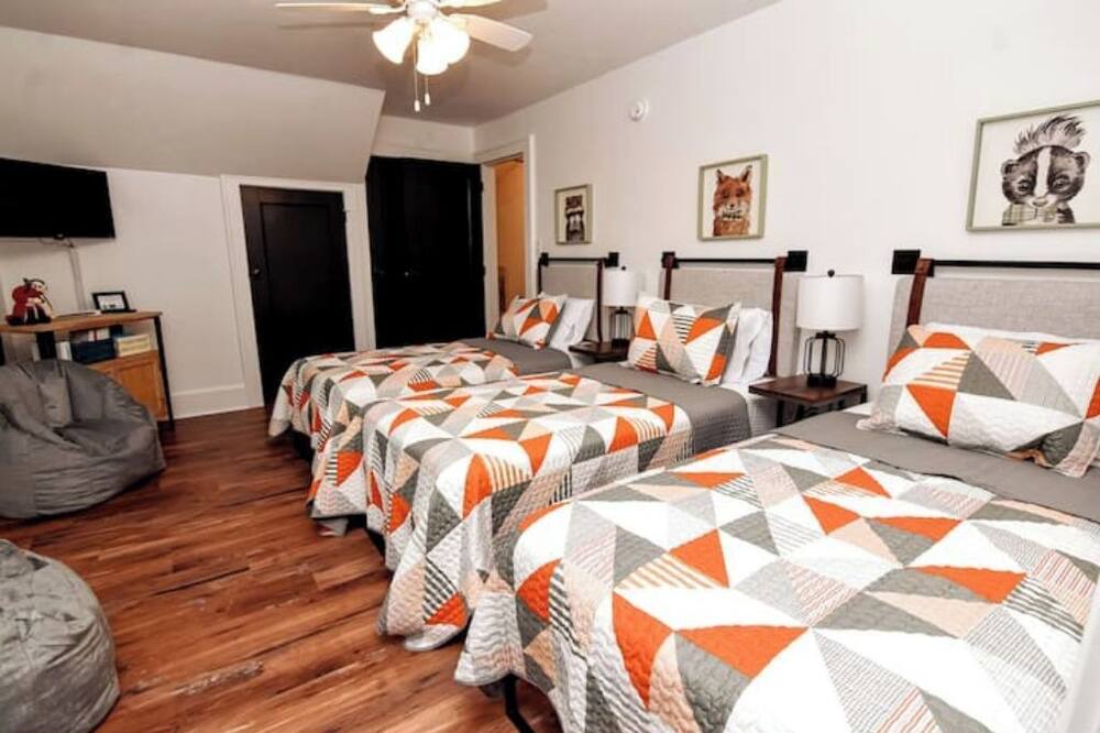 Photo of Bedroom in Waverly