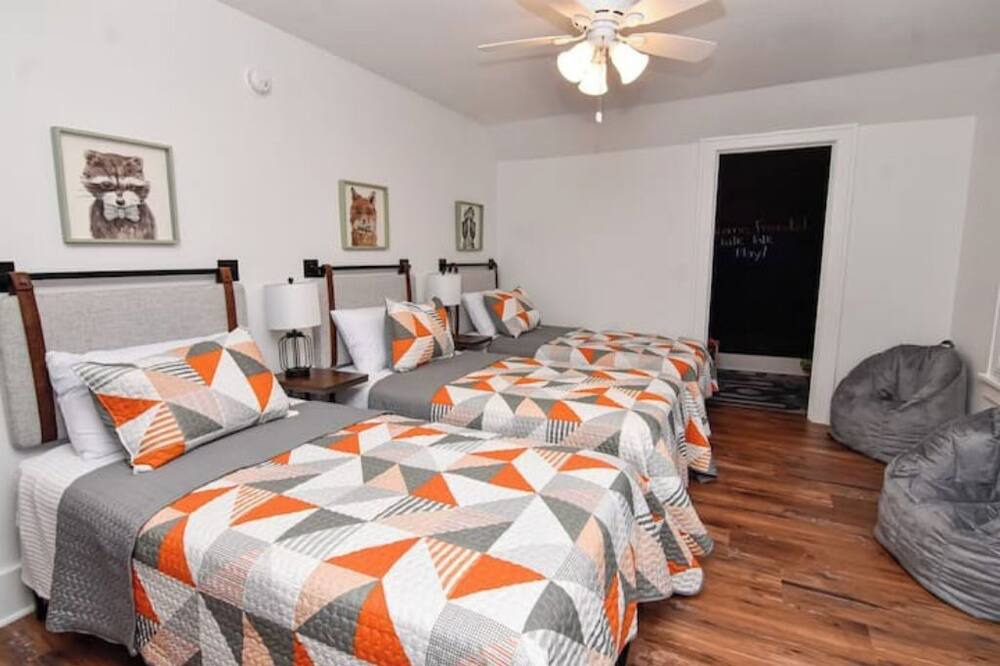 Photo of Bedroom in Waverly