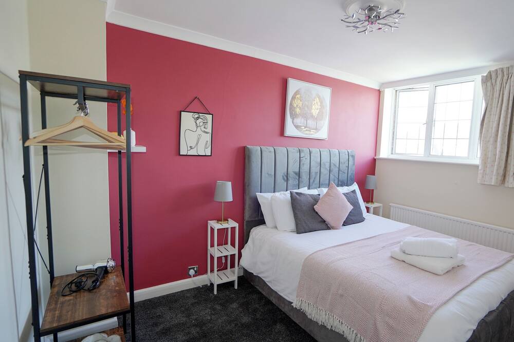 Photo of Bedroom in Ashford