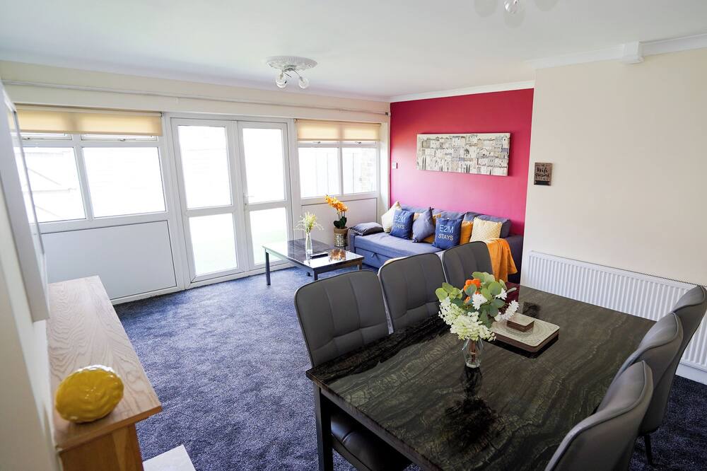 Photo of Livingroom in Ashford