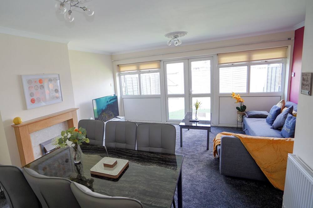 Photo of Livingroom in Ashford