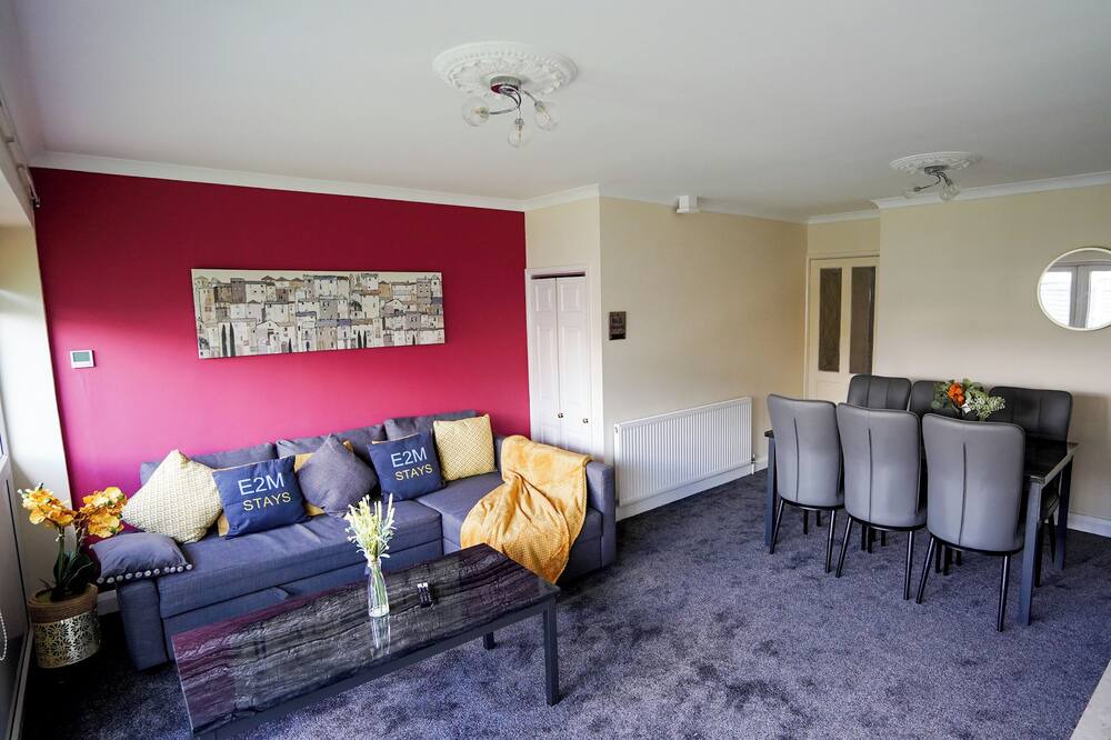 Photo of Livingroom in Ashford