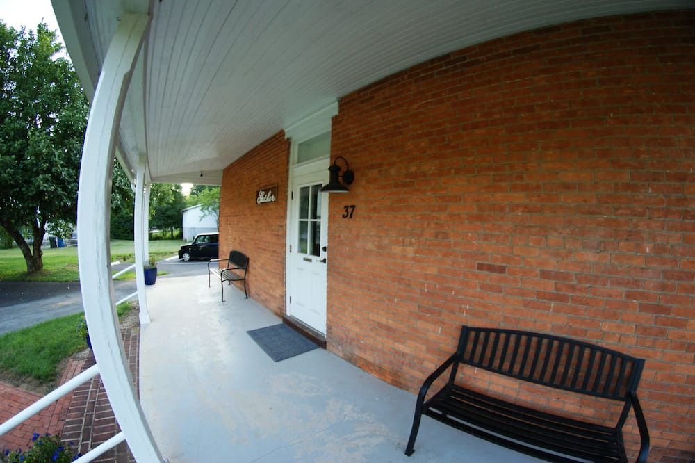 Photo of Patio Balcony in Bowmansdale