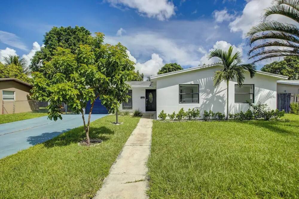 Photo of Outdoor in North Lauderdale