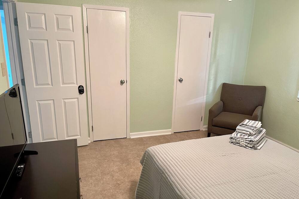 Photo of Bedroom in New Iberia