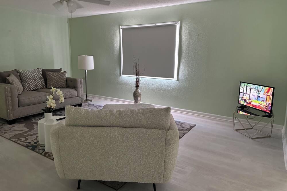 Photo of Livingroom in New Iberia