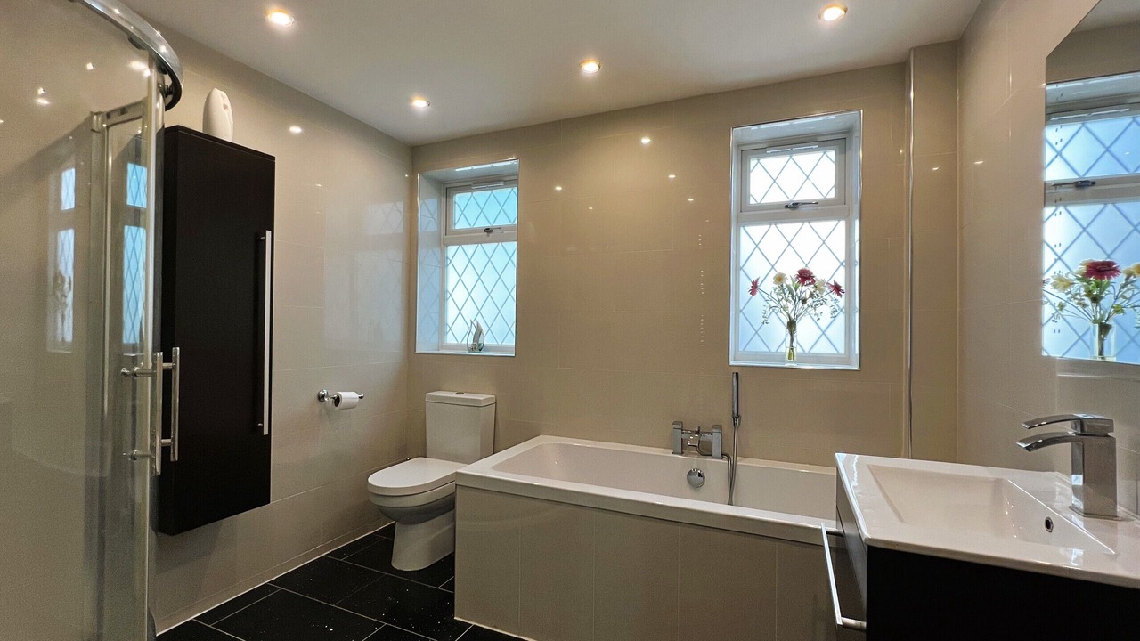 Photo of Others in Niton