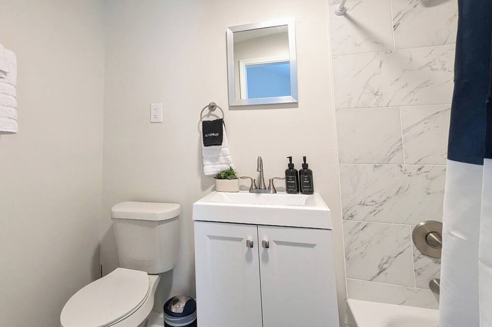 Photo of Bathroom in Uptown