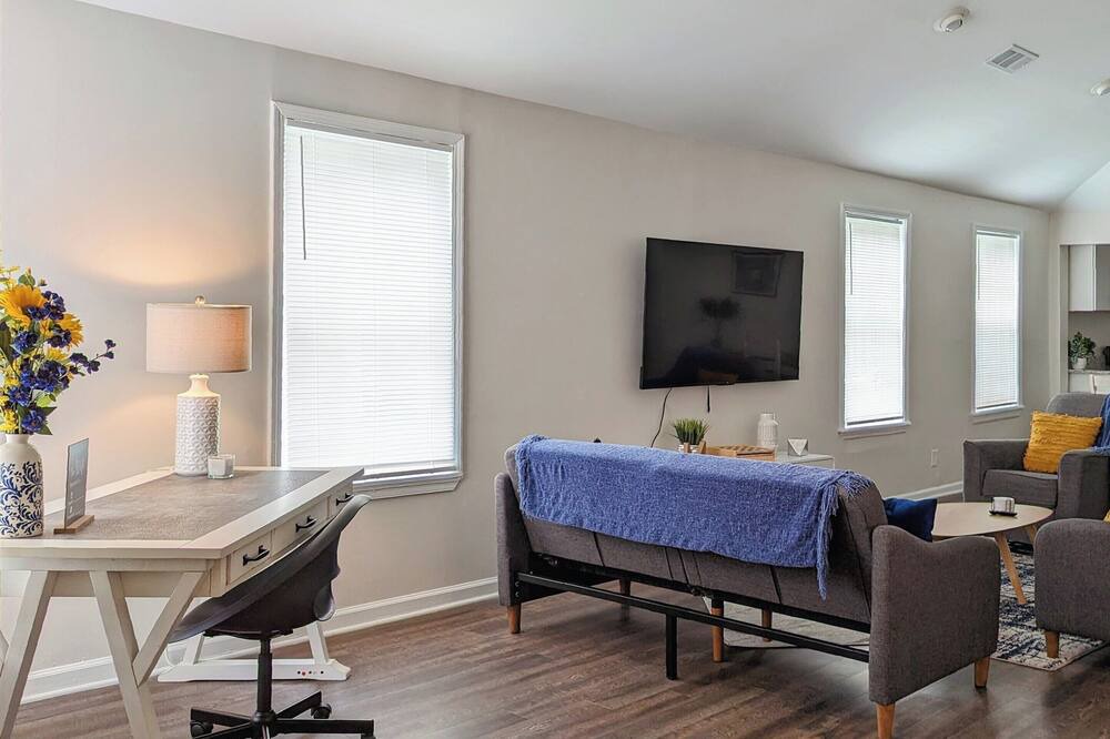 Photo of Livingroom in Uptown
