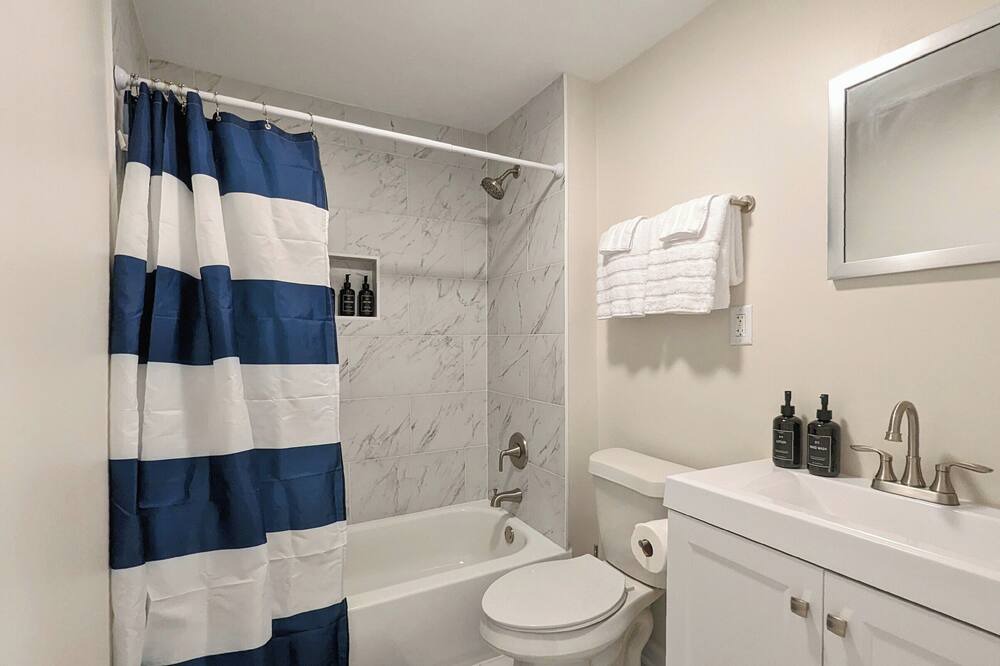 Photo of Bathroom in Uptown