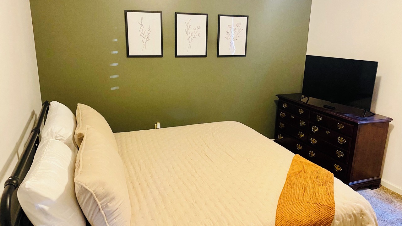 Photo of Bedroom in Mattoon
