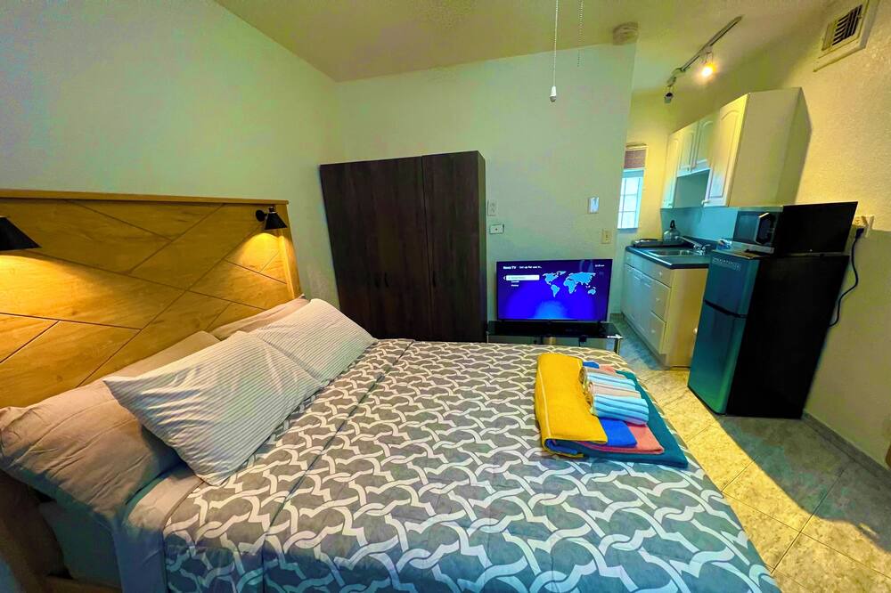 Photo of Bedroom in Hollywood