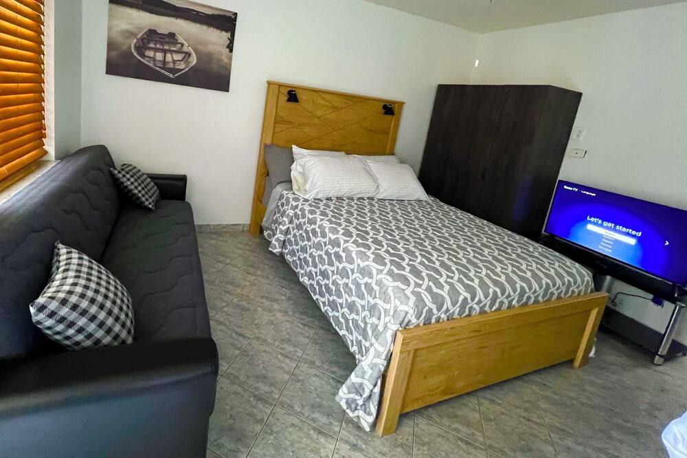 Photo of Bedroom in Hollywood