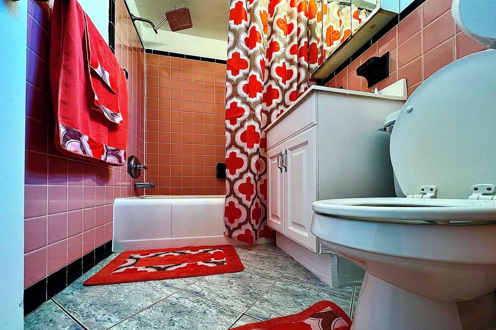 Photo of Bathroom in Hollywood