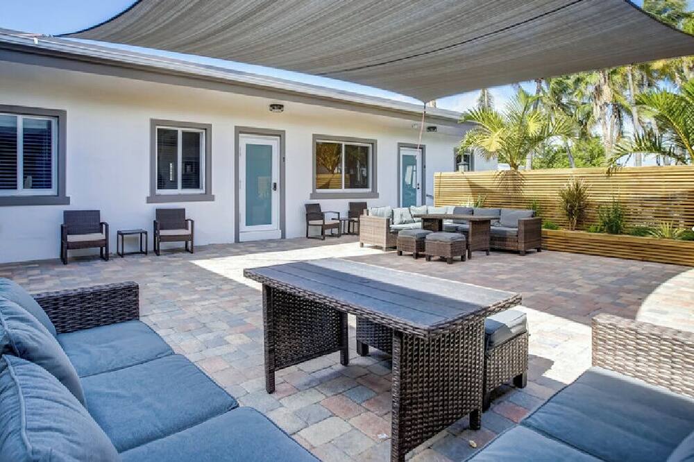 Photo of Patio Balcony in Hollywood