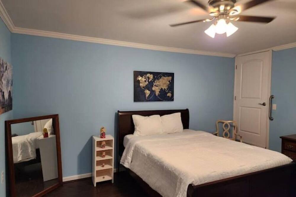 Photo of Bedroom in Buchanan