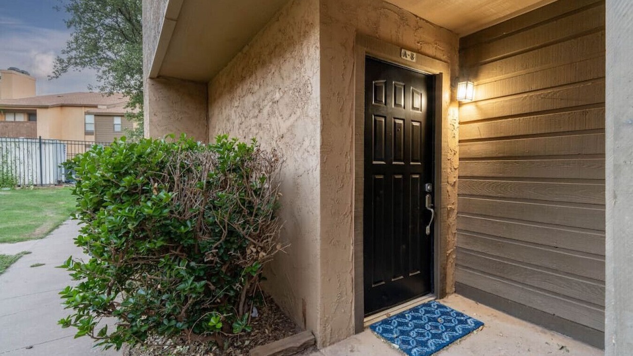 Photo of Outdoor in Raintree