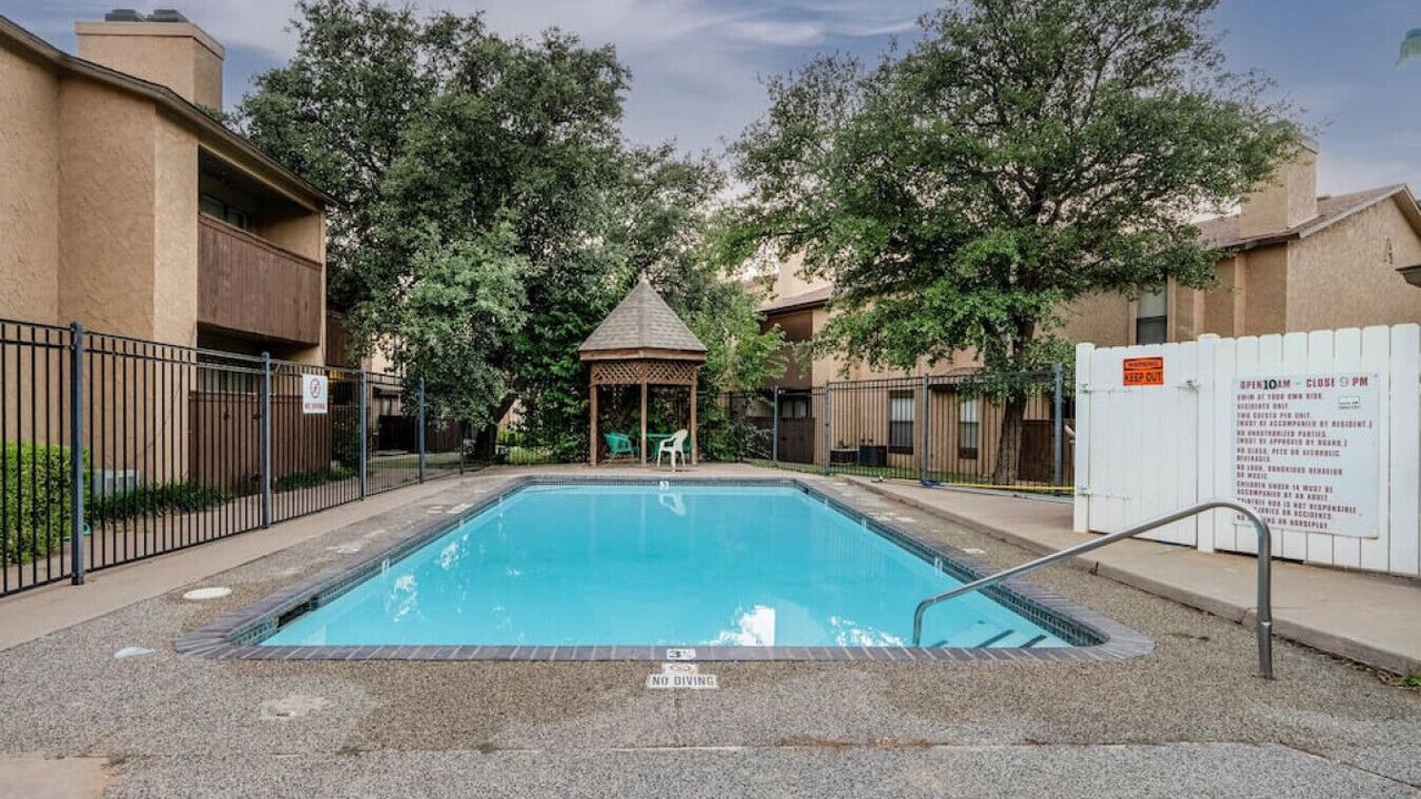 Photo of Outdoor in Raintree