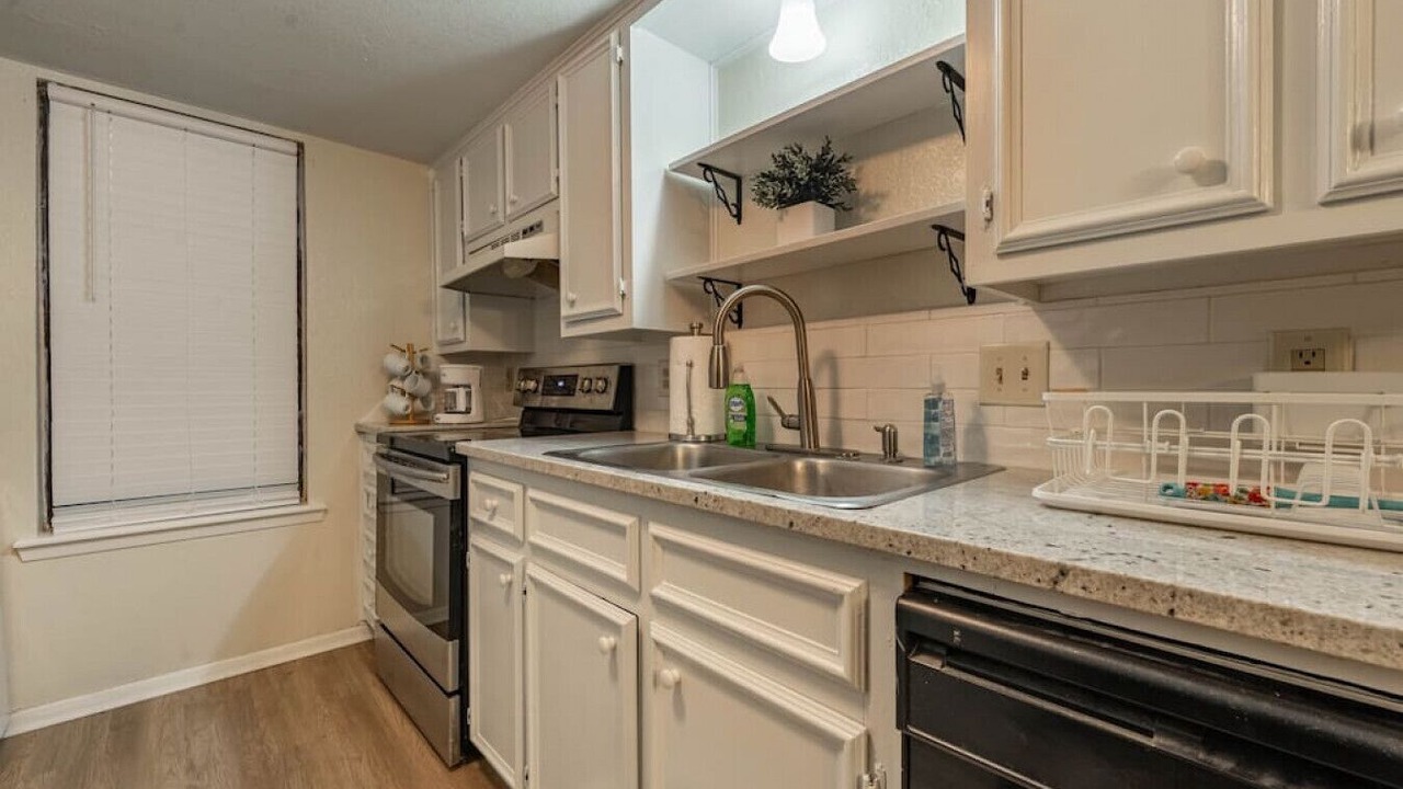 Photo of Kitchen in Raintree