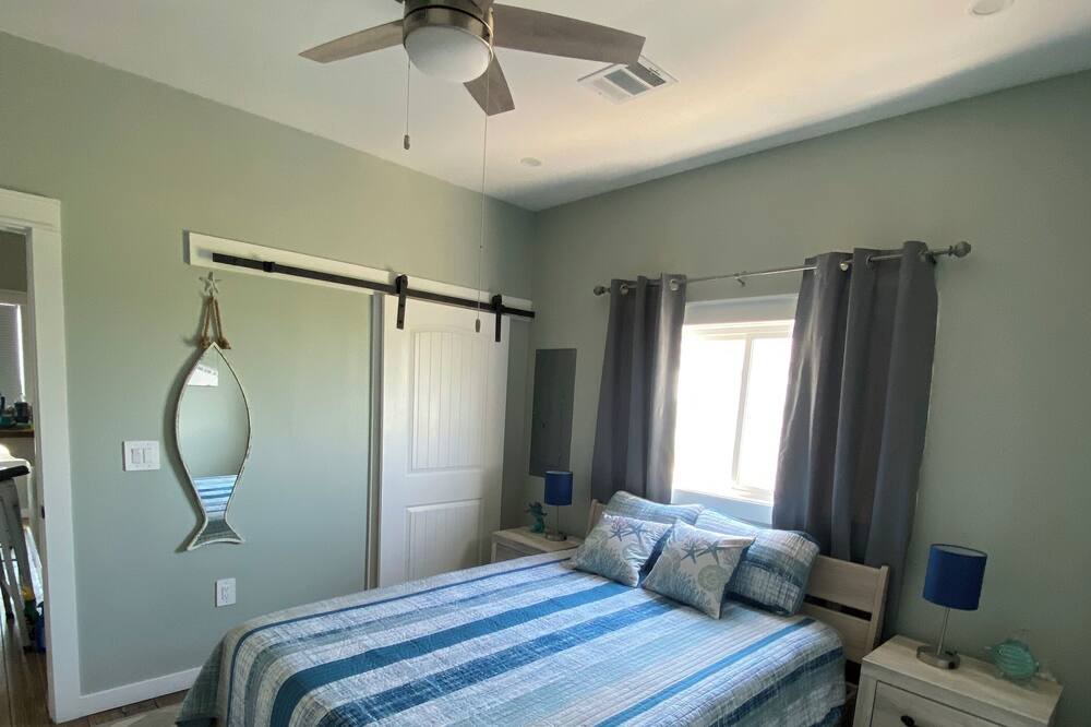 Photo of Bedroom in Port Bolivar
