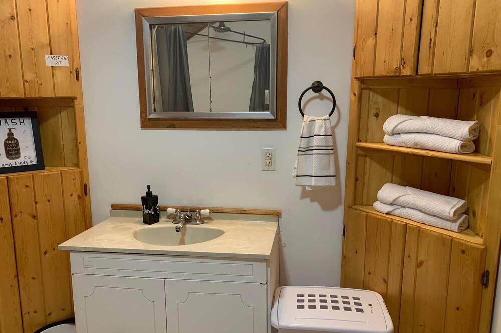 Photo of Bathroom in Winnipeg Beach