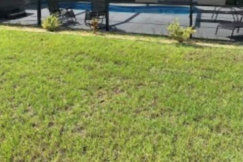 Photo of Outdoor in Hawthorne