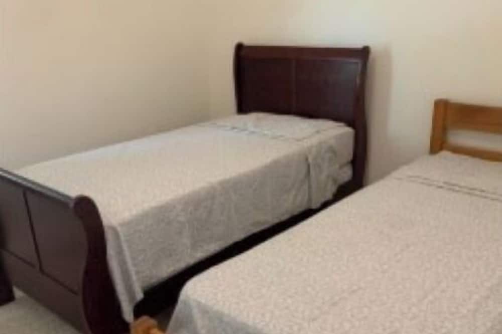 Photo of Bedroom in Hawthorne