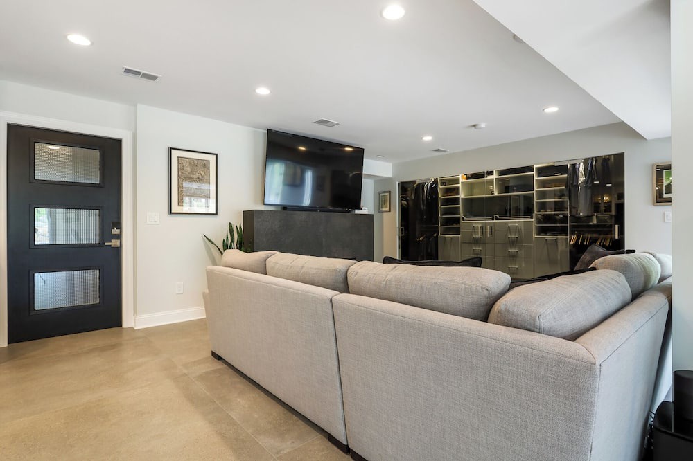 Photo of Livingroom in Kinnelon