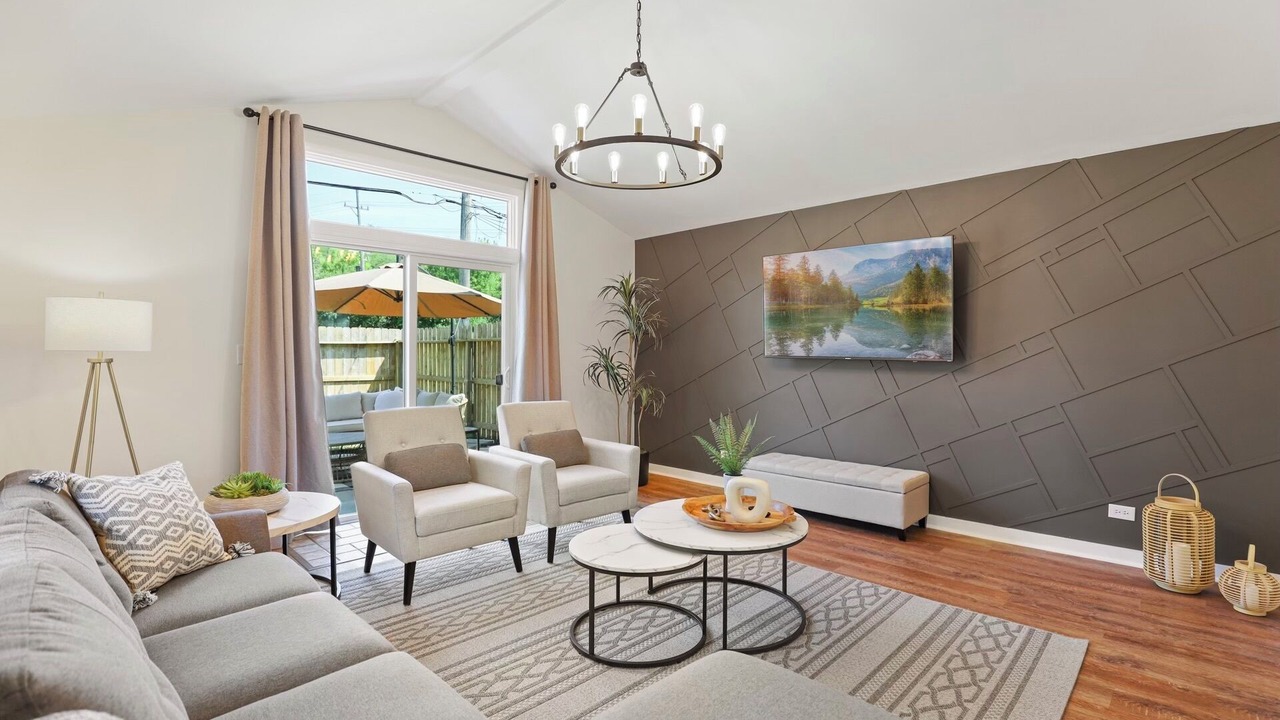 Photo of Livingroom in Downers Grove
