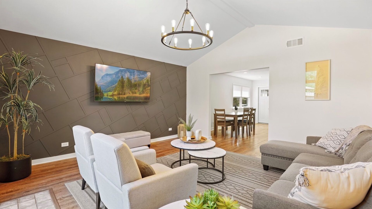 Photo of Livingroom in Downers Grove