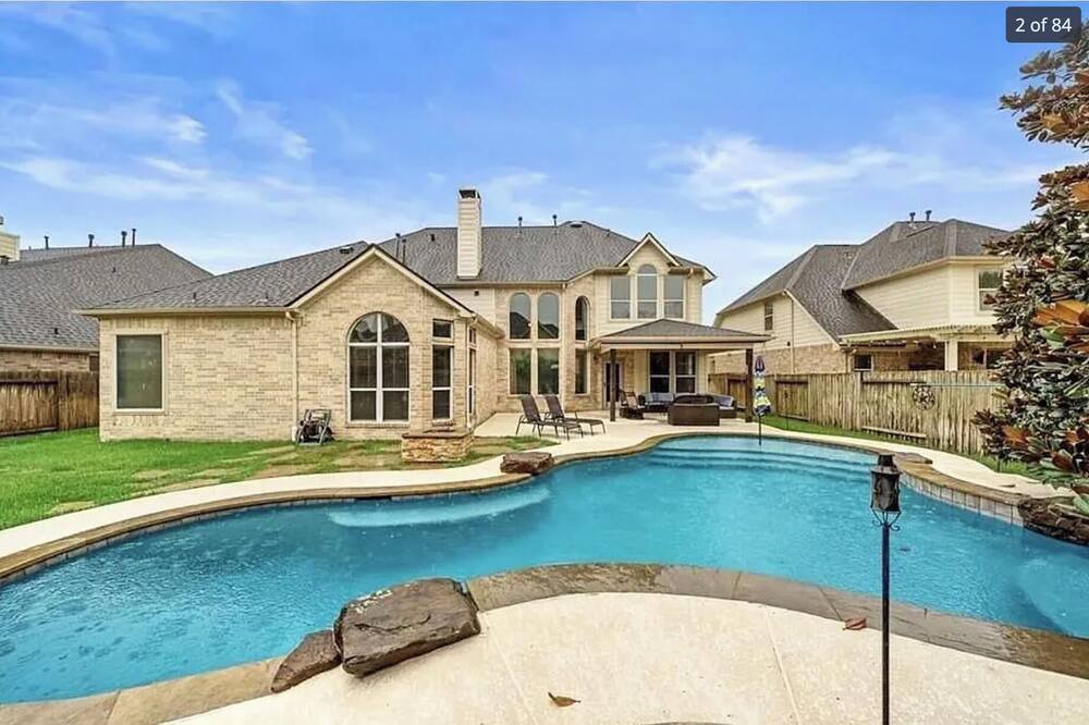 Photo of Outdoor in Briarforest