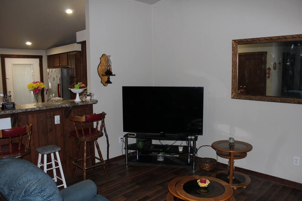 Photo of Livingroom in Enchanted Oaks