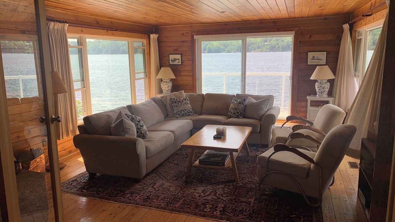 Photo of Livingroom in Minden Hills