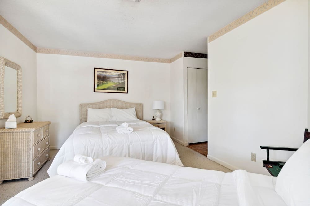 Photo of Bedroom in Foxfire