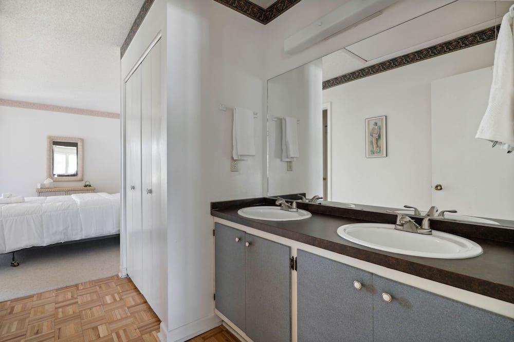 Photo of Bathroom in Foxfire